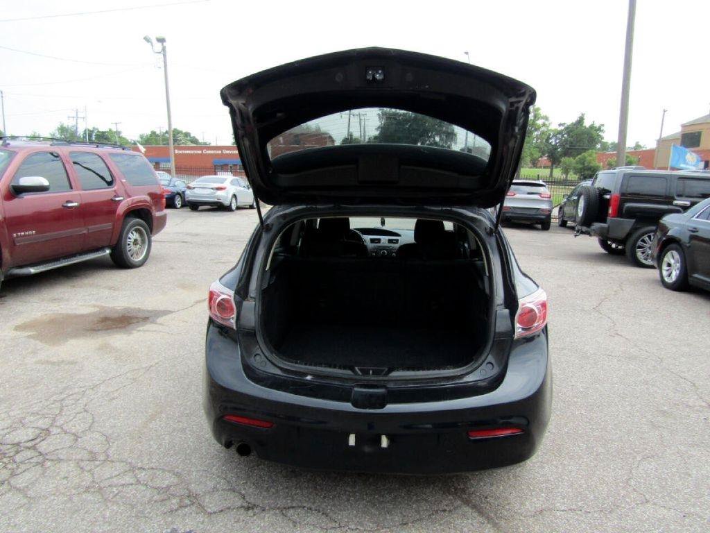 Used 2012 MAZDA MAZDA3 i Touring FWD image 10