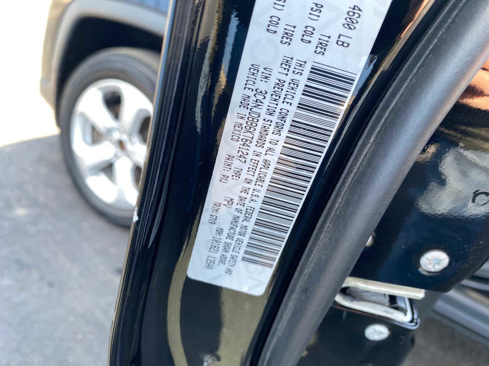 Used 2019 Jeep Compass Latitude w/ Popular Equipment Group AWD/4WD image 35