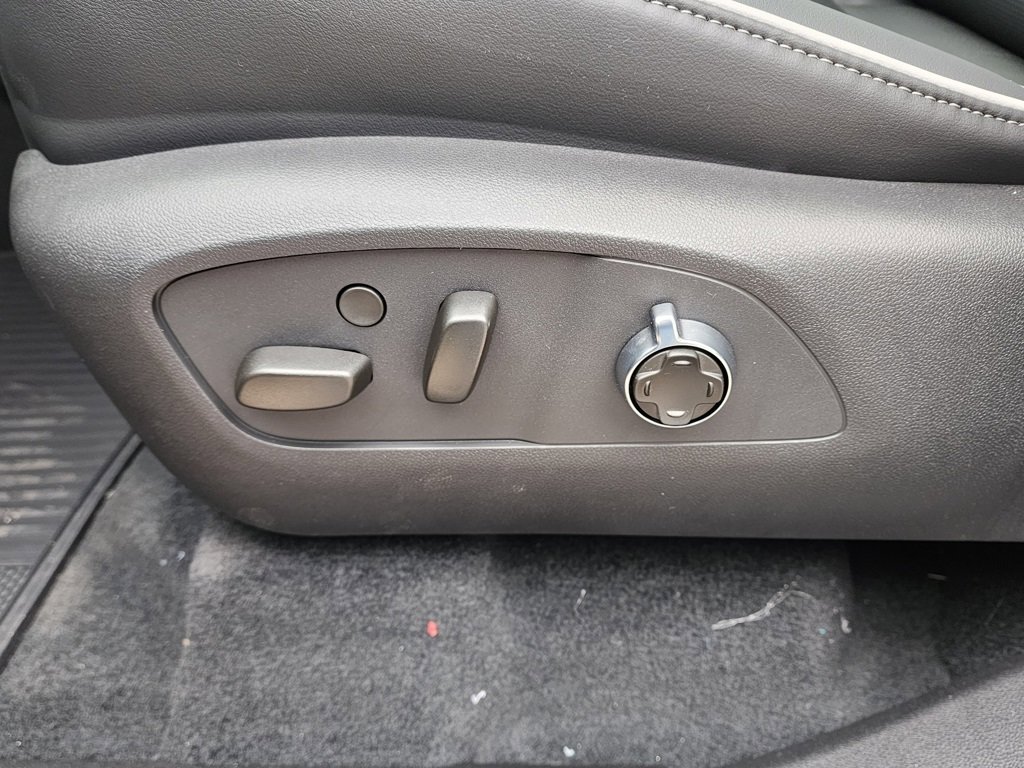 New 2026 Buick Enclave Avenir w/ Super Cruise Package image 18