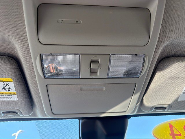 Used 2024 Nissan Frontier SV w/ SV Convenience Package RWD image 44