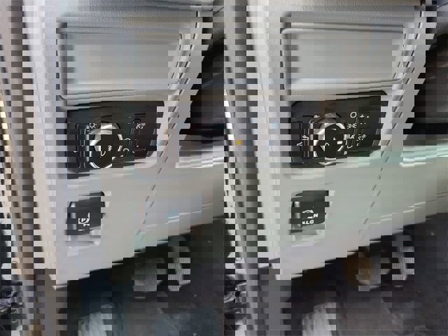 Used 2023 Ford F150 XLT image 14