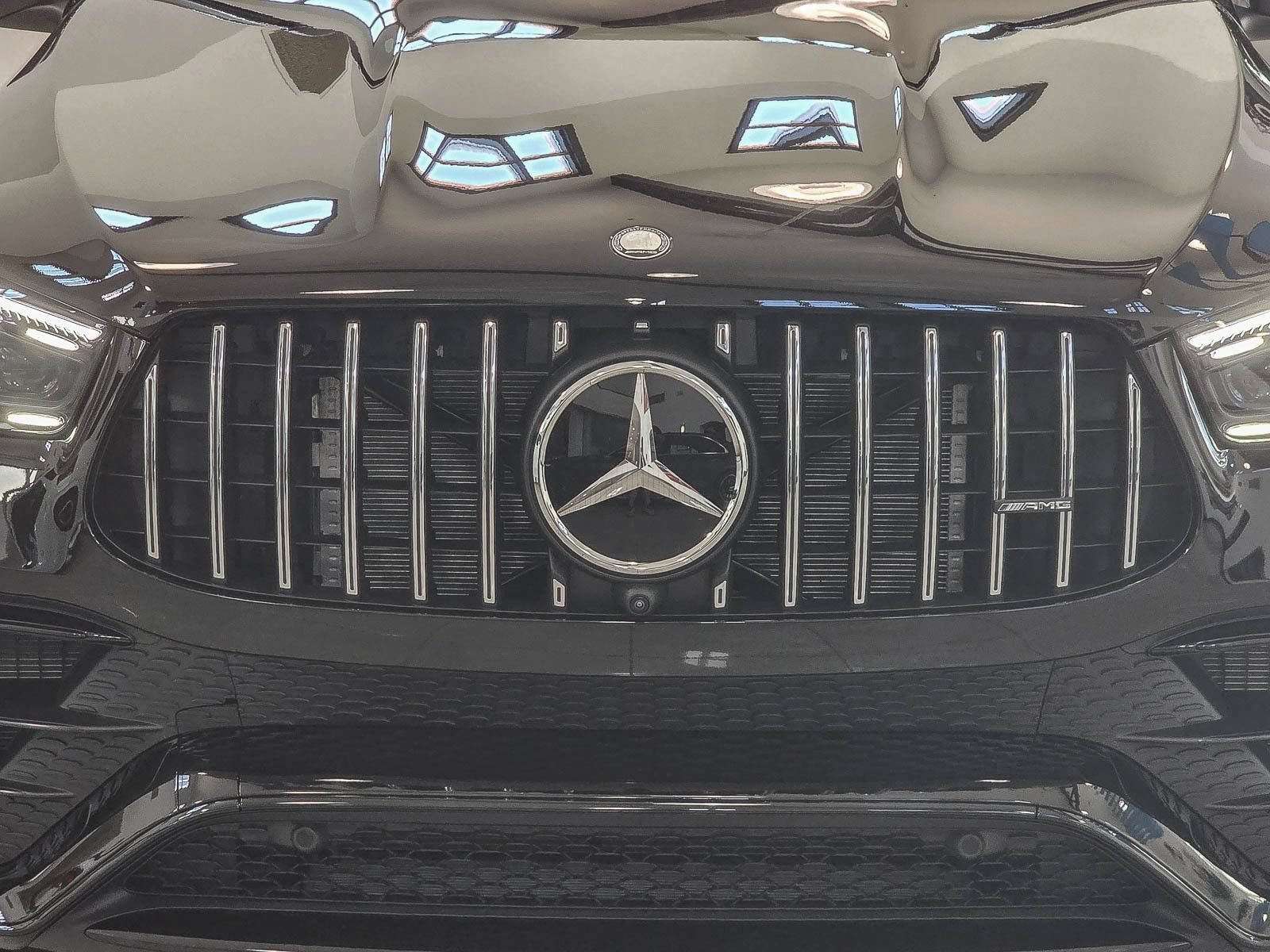 New 2026 Mercedes-Benz GLE 63 AMG S image 7