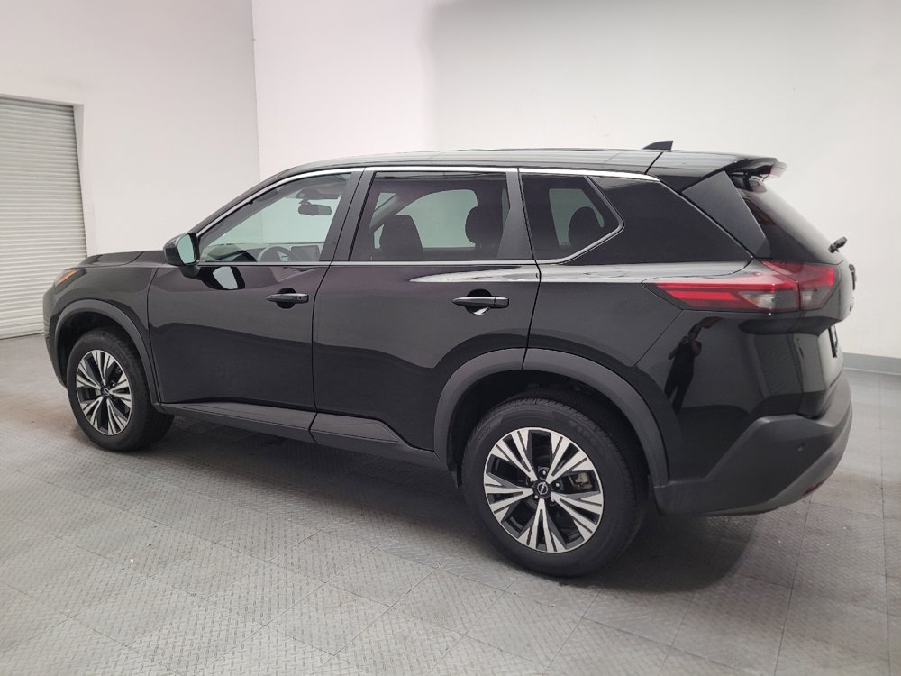 Used 2023 Nissan Rogue SV FWD image 3