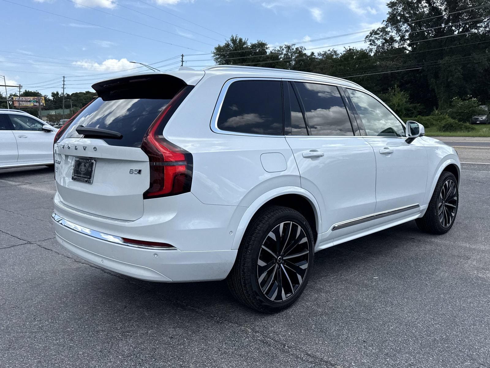 New 2026 Volvo XC90 B5 Ultra w/ Protection Package Premier AWD/4WD image 5
