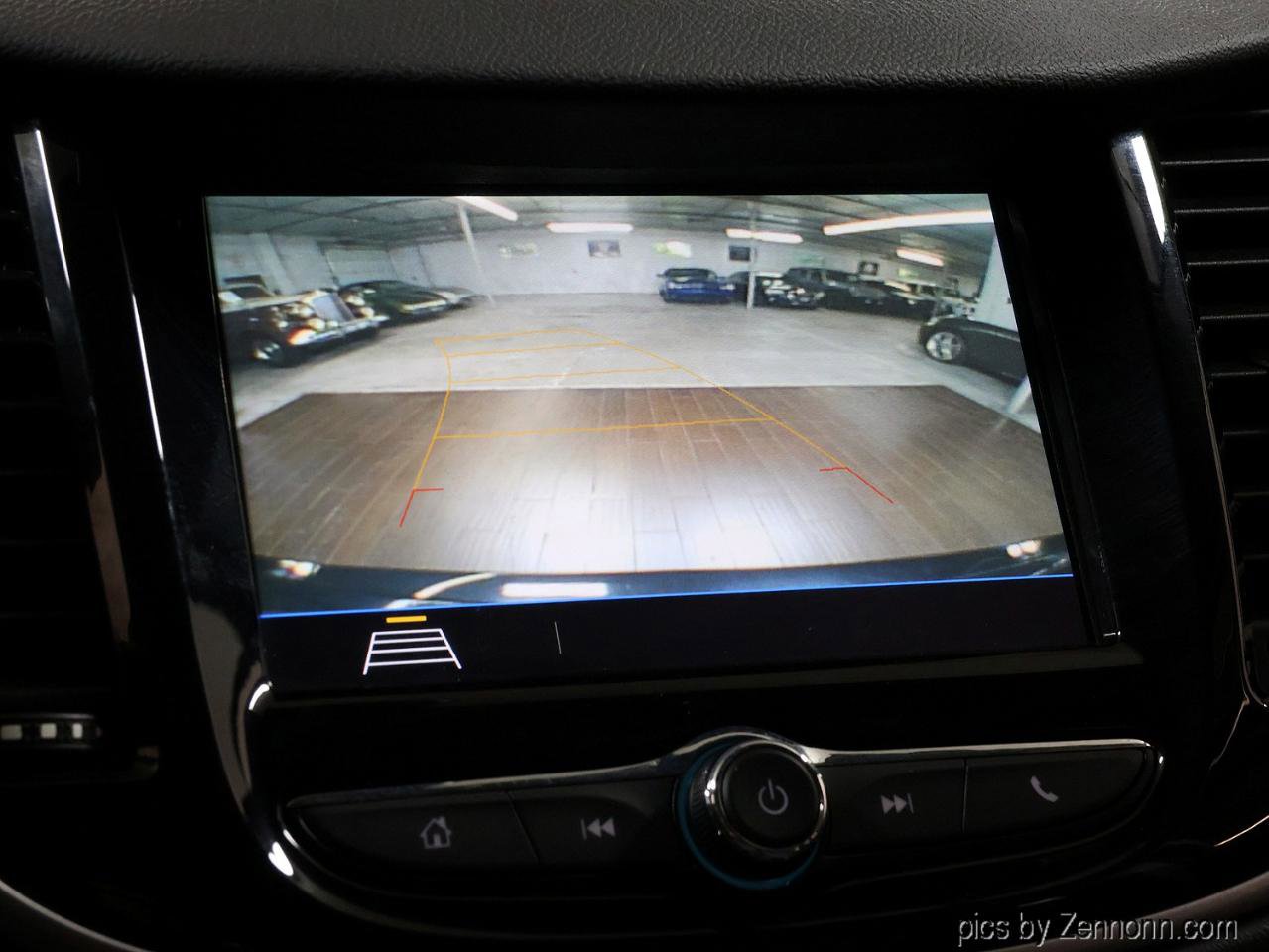 Used 2018 Chevrolet Trax LS FWD image 20