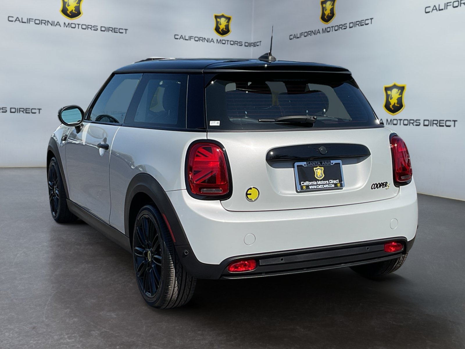 Used 2023 MINI Cooper SE FWD image 7