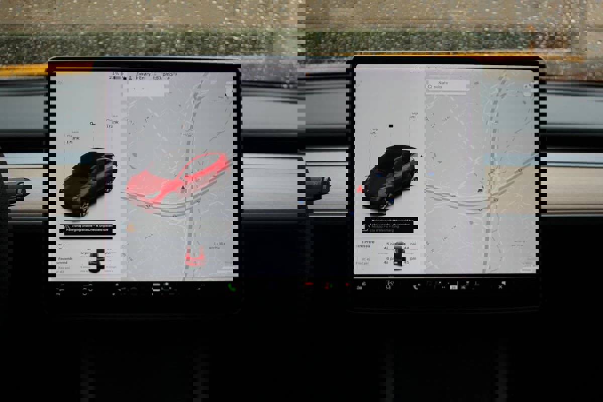 Used 2021 Tesla Model Y Performance image 29