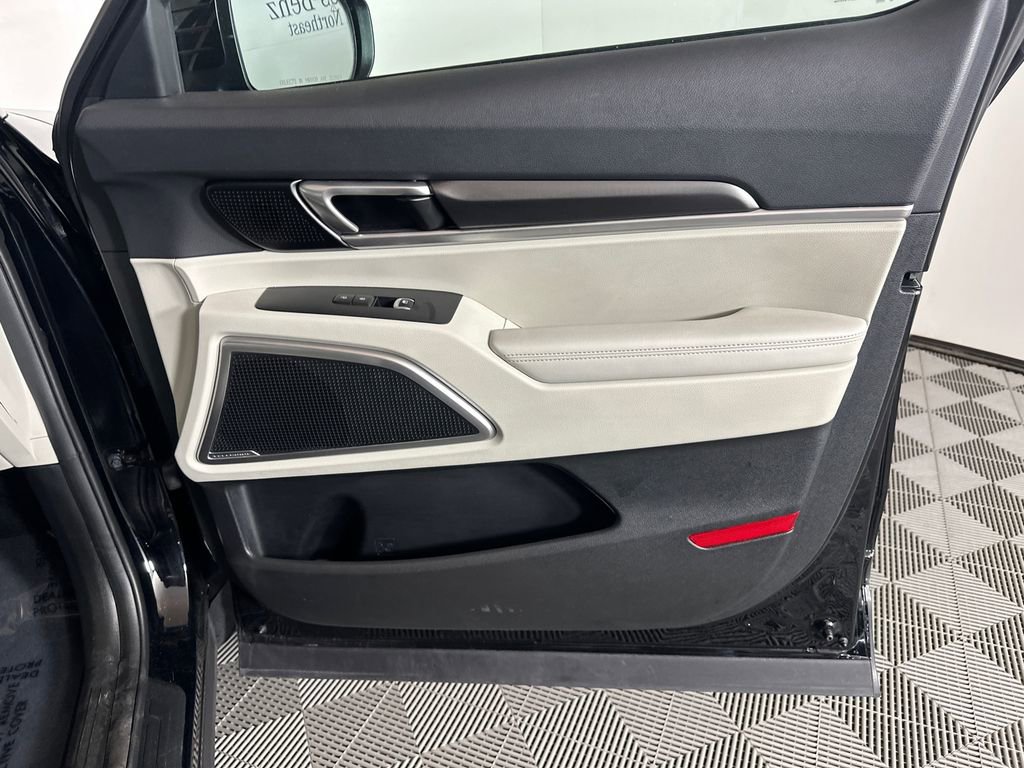 Used 2024 Kia Telluride S w/ S Sunroof Package image 14