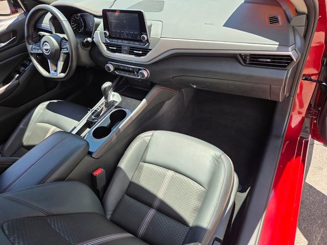 Used 2024 Nissan Altima 2.5 SR FWD image 16