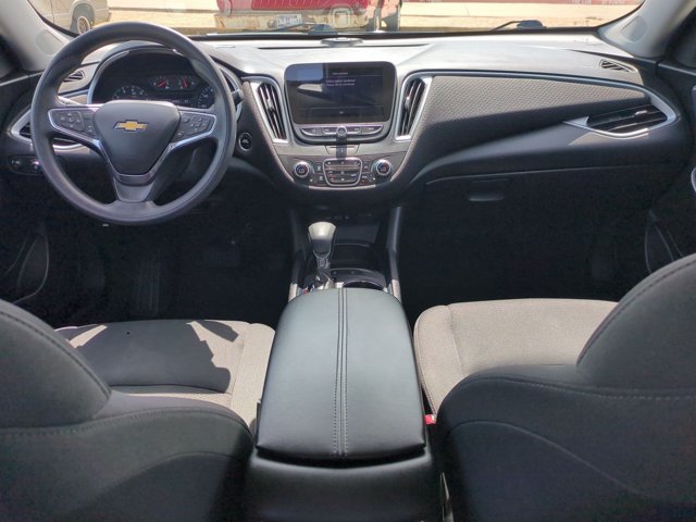 Used 2025 Chevrolet Malibu LT FWD image 17