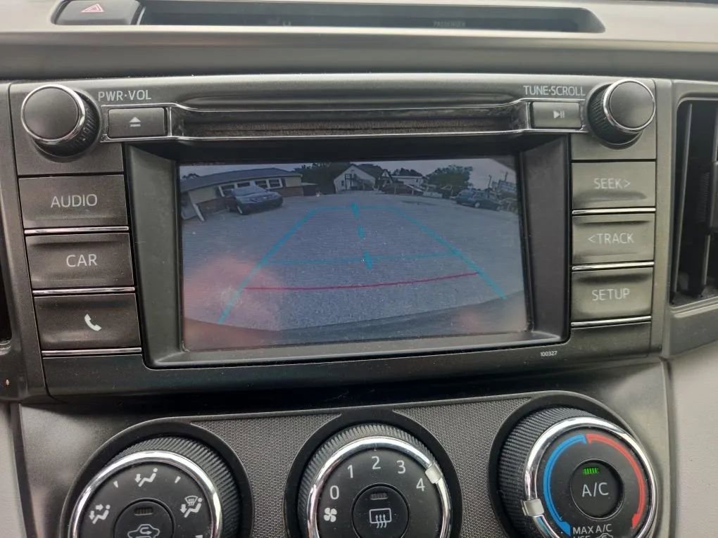 Used 2014 Toyota RAV4 LE w/ Preferred Accessory Package AWD/4WD image 11