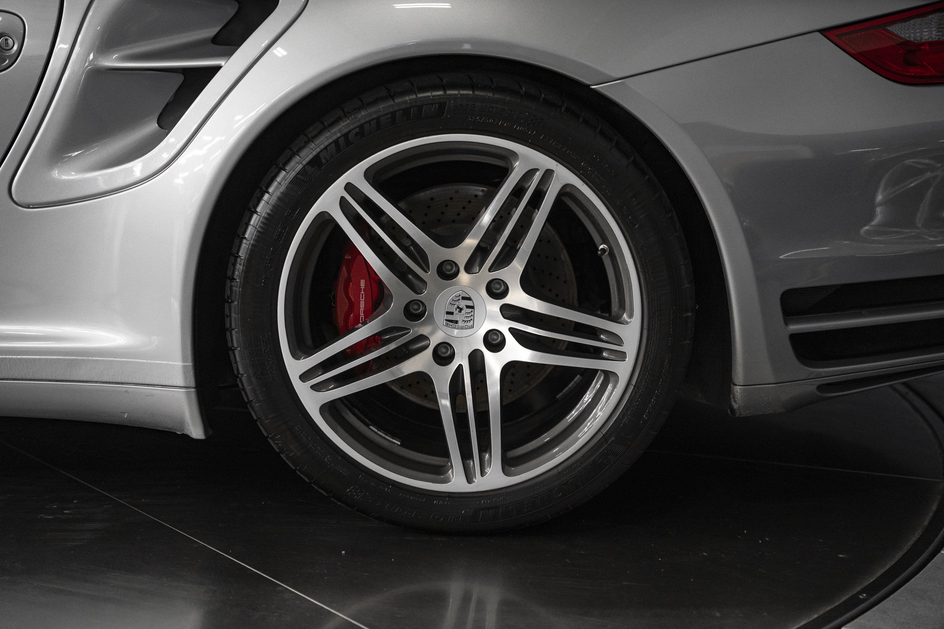 Used 2008 Porsche 911 Turbo AWD/4WD image 18