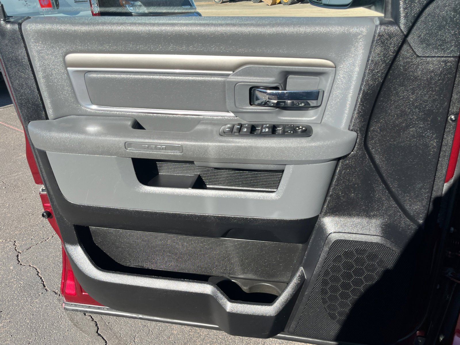Used 2017 RAM 3500 SLT AWD/4WD image 13
