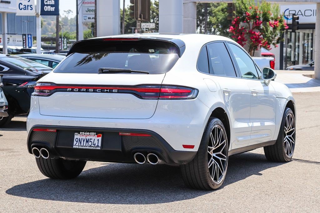 Used 2024 Porsche Macan AWD/4WD image 8