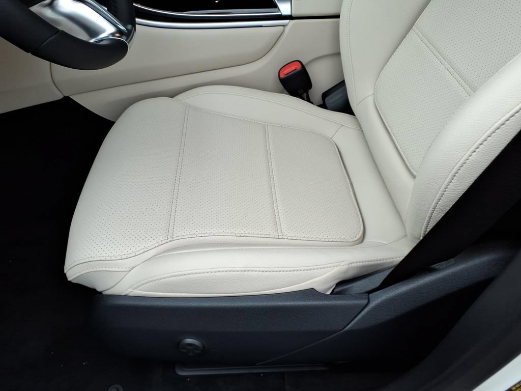 New 2026 Mercedes-Benz GLC 300 4MATIC image 15