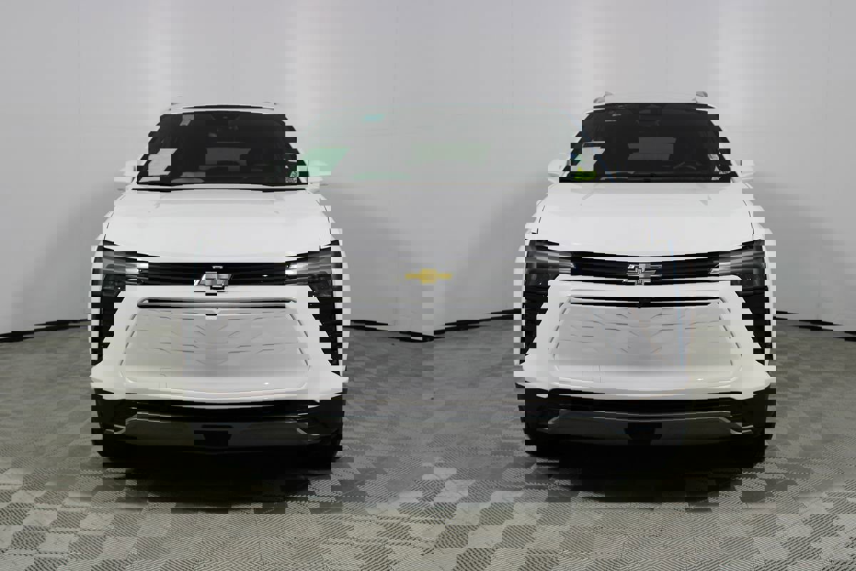 Used 2024 Chevrolet Blazer EV LT image 27