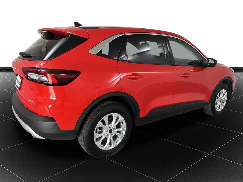 Used 2024 Ford Escape Active AWD/4WD image 5