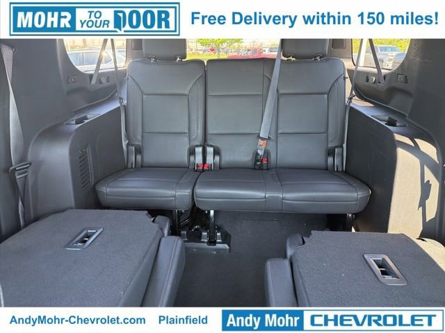 Used 2023 Chevrolet Suburban LT w/ LT Signature Plus Package image 27