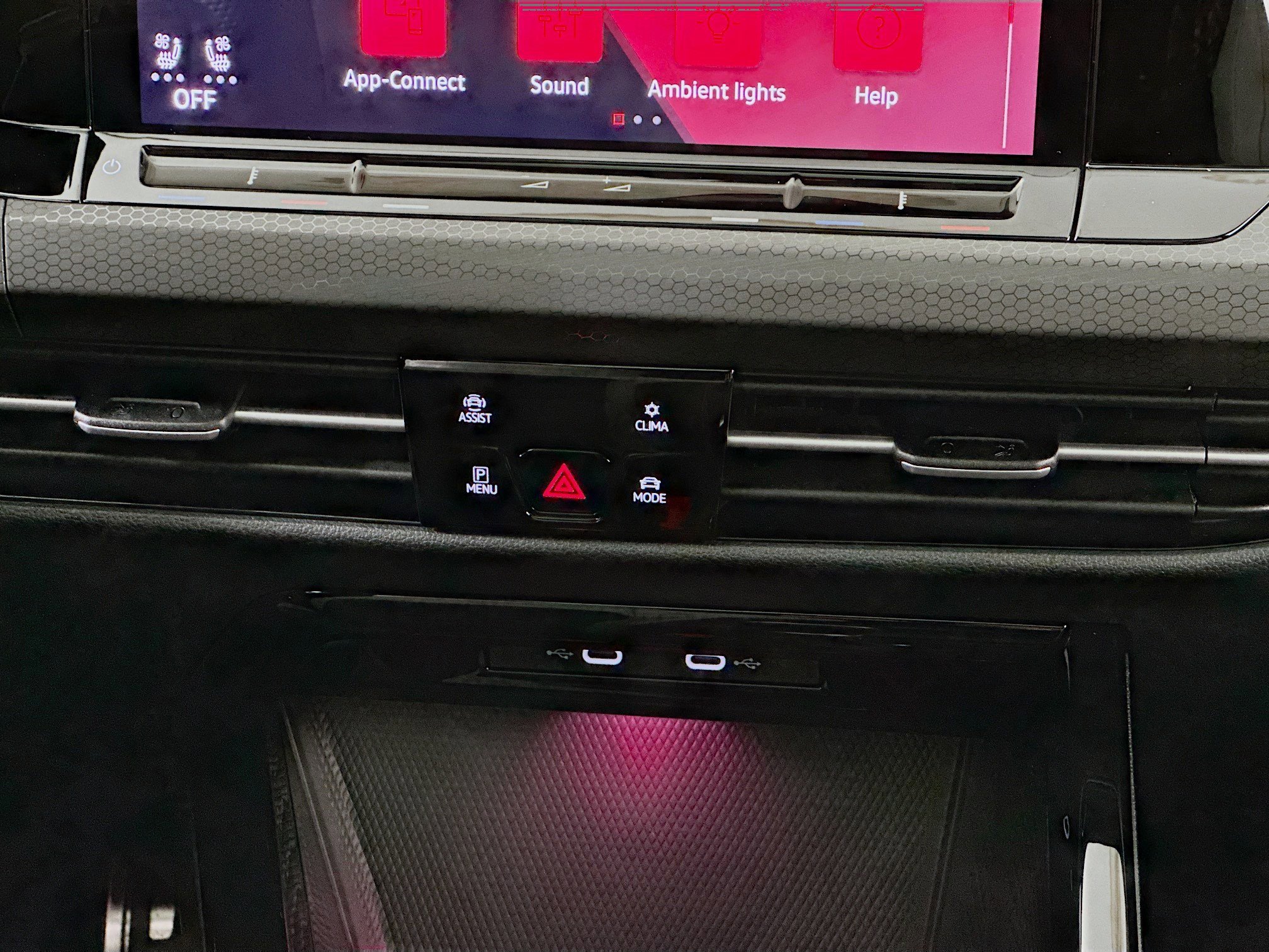 Used 2024 Volkswagen GTI SE image 13