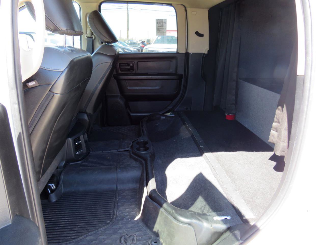 Used 2019 RAM 3500 Tradesman w/ Chrome Appearance Group AWD/4WD image 14