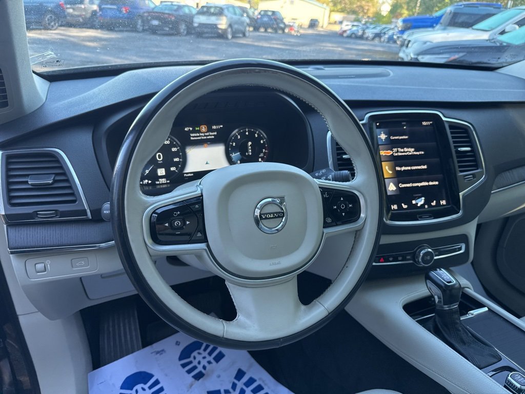 Used 2020 Volvo XC90 T5 Momentum w/ Protection Package image 17