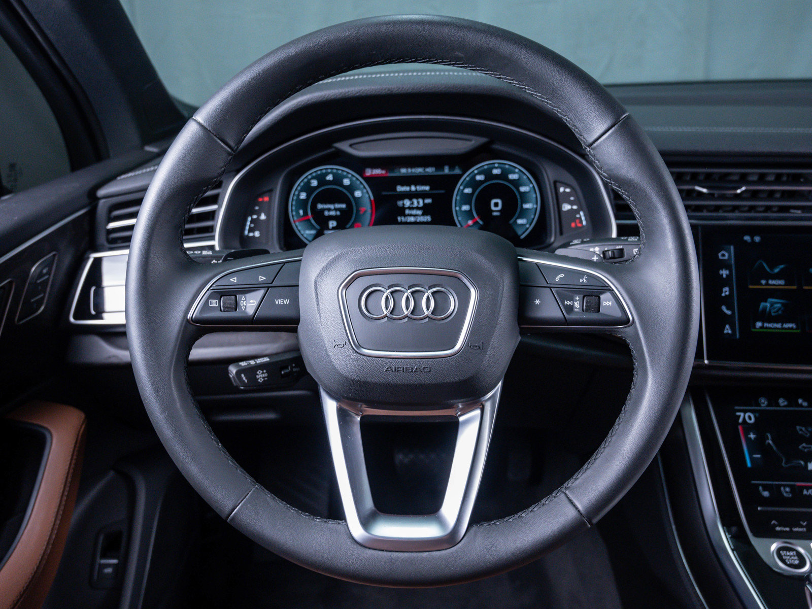 Used 2023 Audi Q7 3.0T Prestige image 16