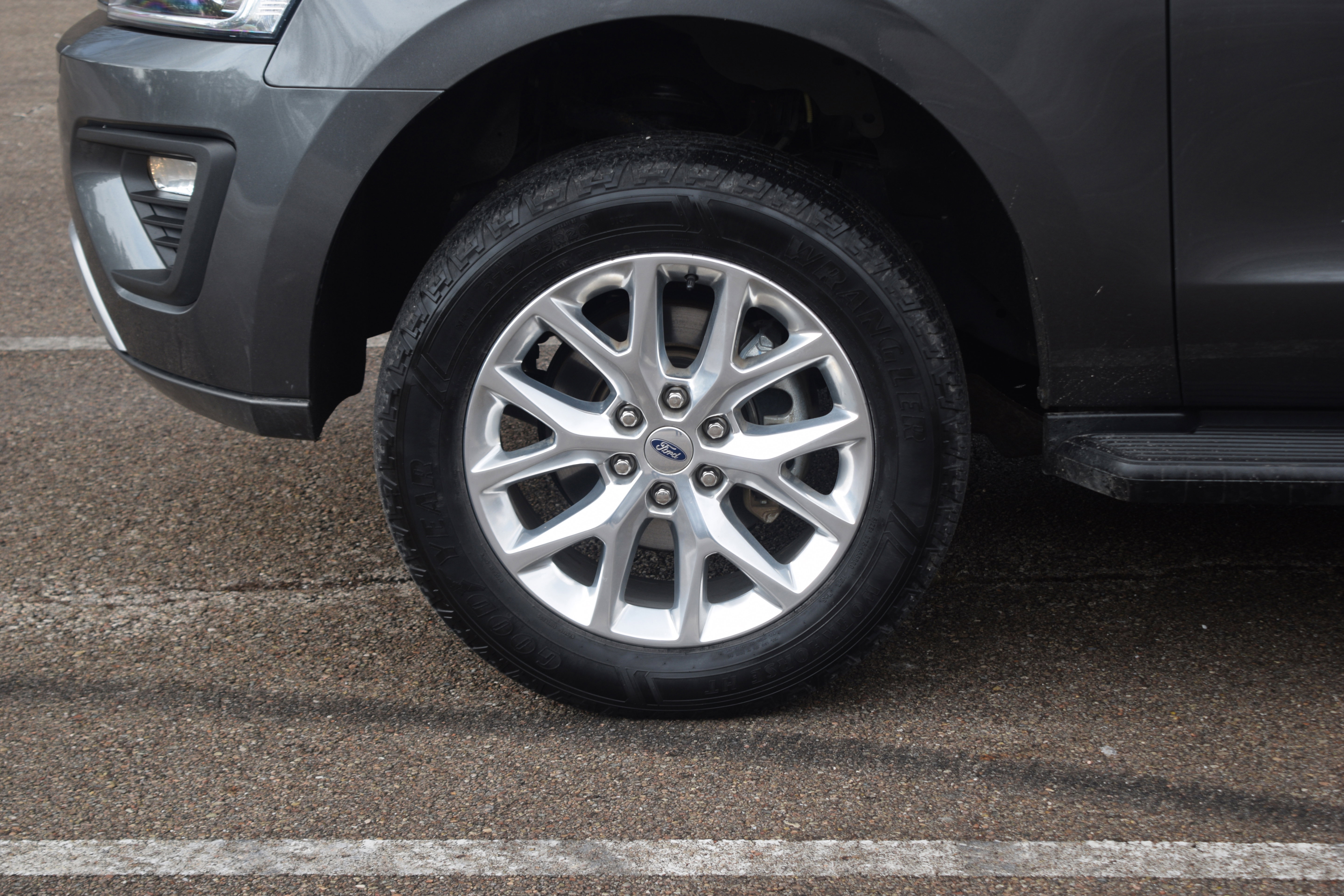 Used 2020 Ford Expedition XLT image 28