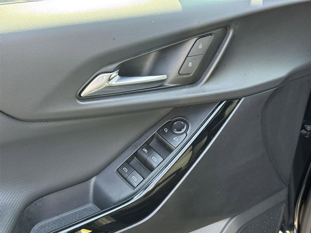 Used 2025 Chevrolet Equinox LT image 21