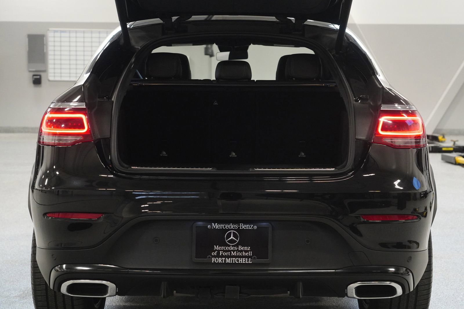 Certified 2022 Mercedes-Benz GLC 300 4MATIC Coupe image 31