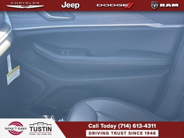 New 2027 Jeep Grand Cherokee Limited w/ Limited Altitude Package AWD/4WD image 61