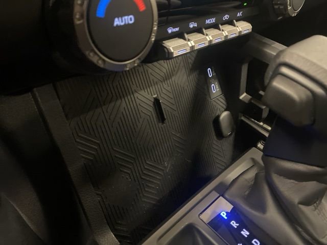 Used 2024 Toyota Tacoma TRD Sport image 21