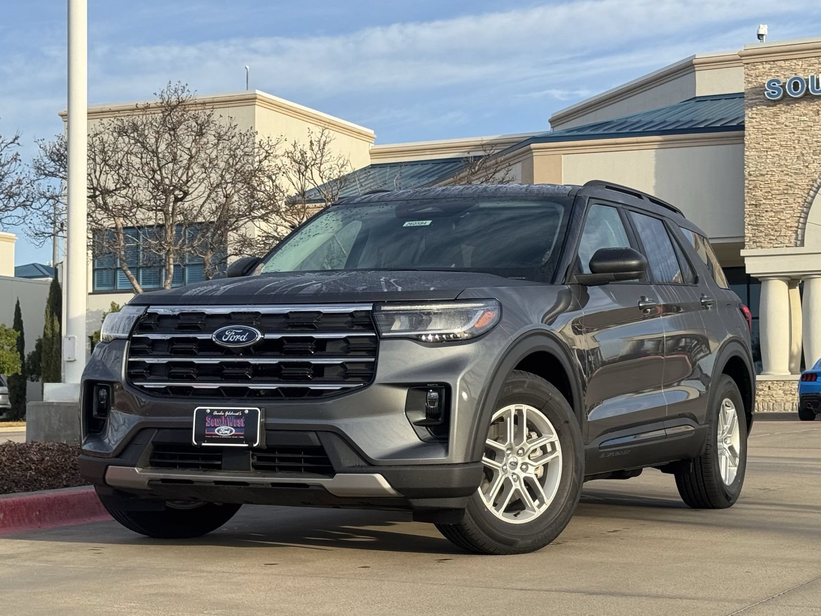 New 2026 Ford Explorer Active w/ Active Comfort Package RWD image 2