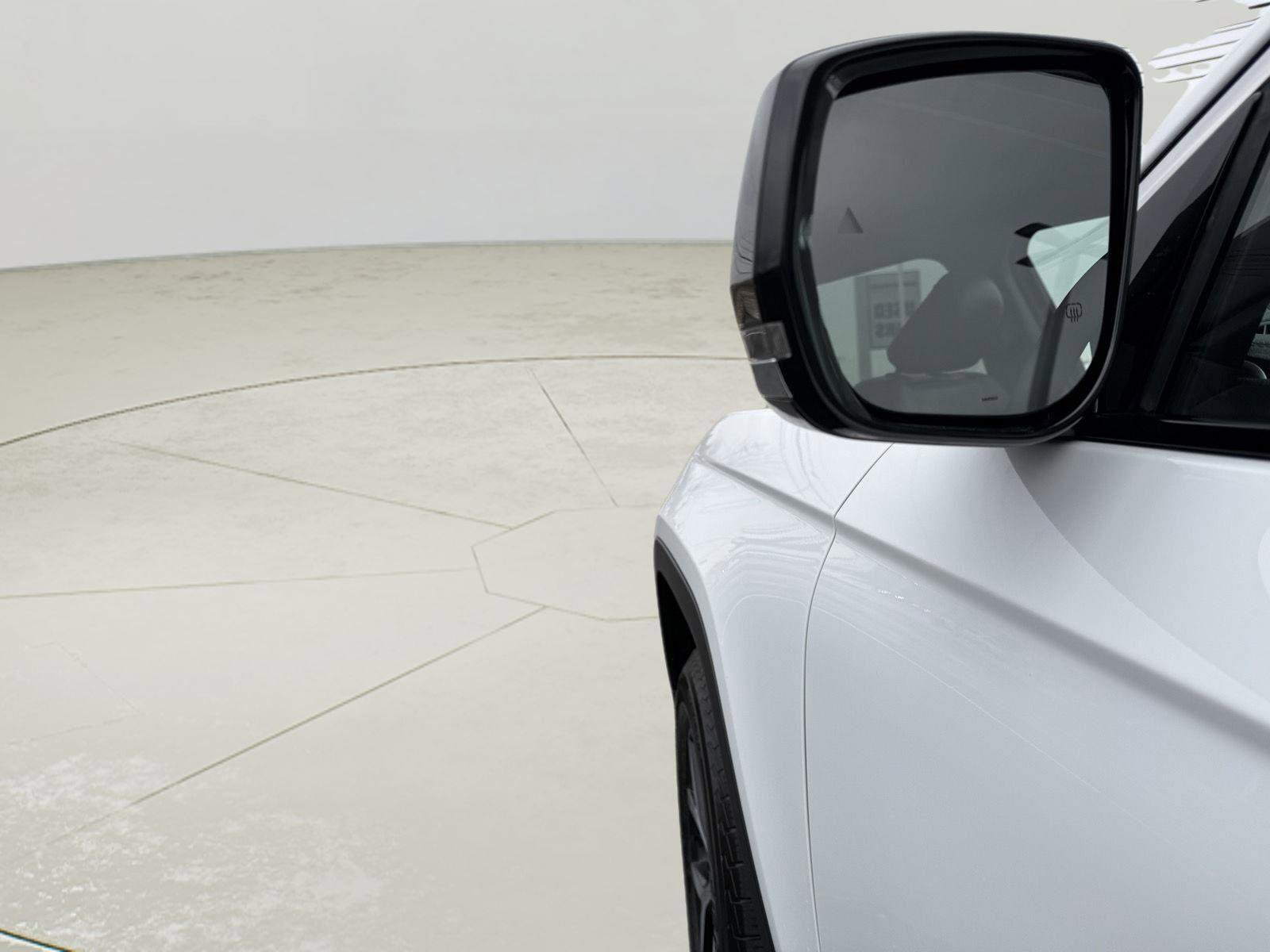 Used 2023 Jeep Grand Cherokee L Limited w/ Trailer Tow Group (B) image 7