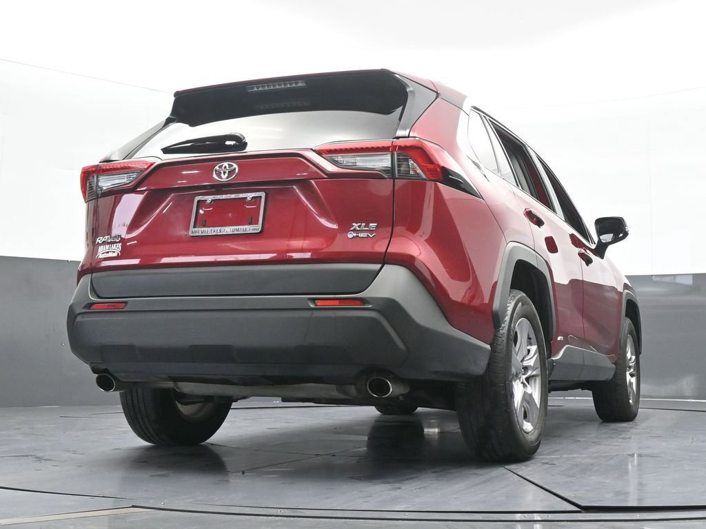 Used 2025 Toyota RAV4 XLE image 62