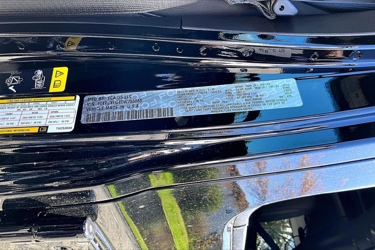 New 2026 Jeep Wrangler Sahara AWD/4WD image 37