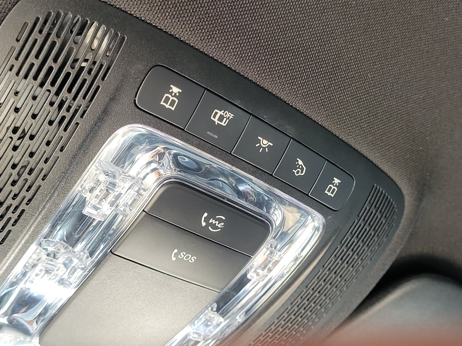 Used 2023 Mercedes-Benz GLB 250 w/ Premium Package image 31