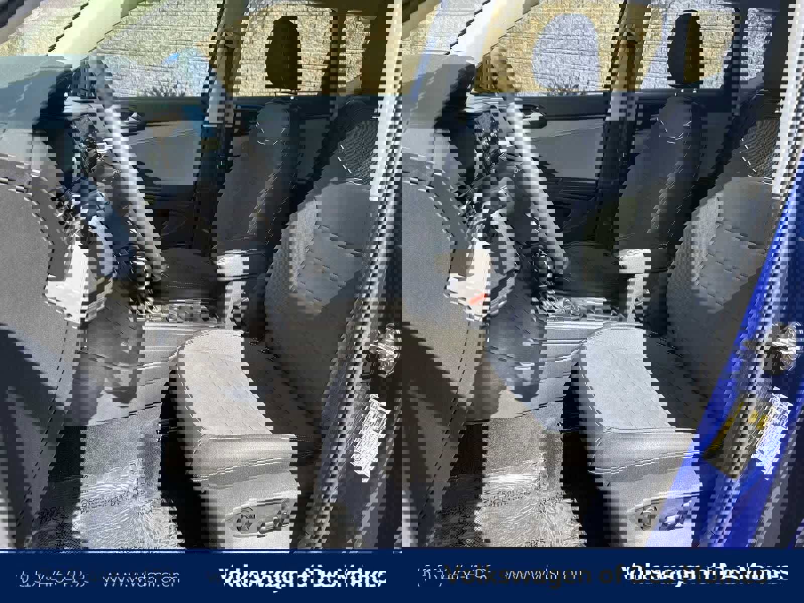 Certified 2024 Volkswagen Taos SE image 11