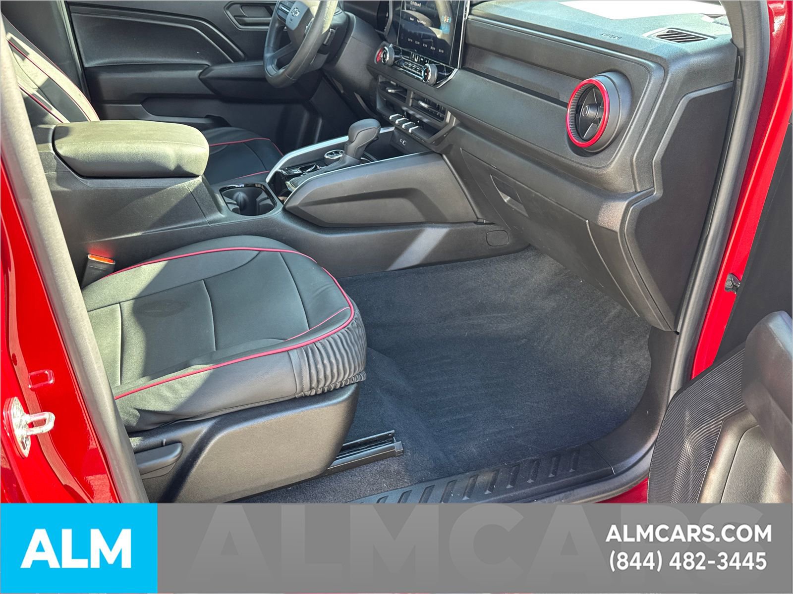 Used 2023 Chevrolet Colorado Trail Boss w/ Technology Package image 16