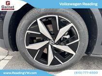 New 2025 Volkswagen ID.4 Pro S image 9
