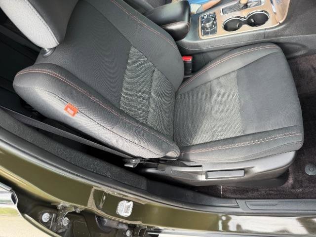 Used 2017 Jeep Grand Cherokee Laredo AWD/4WD image 37