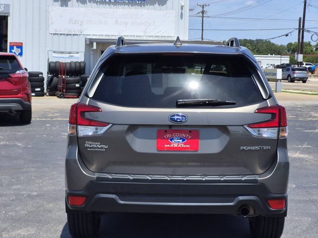 Used 2021 Subaru Forester Limited AWD/4WD image 5