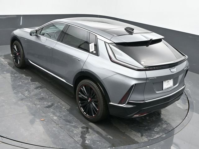 New 2025 Cadillac Lyriq Luxury w/ LPO, Red Accent Package image 31