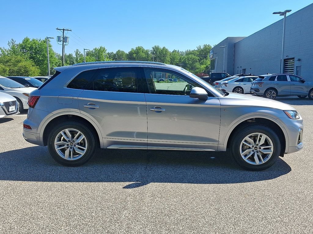 Certified 2023 Audi Q5 2.0T Premium w/ Convenience Package AWD/4WD image 7