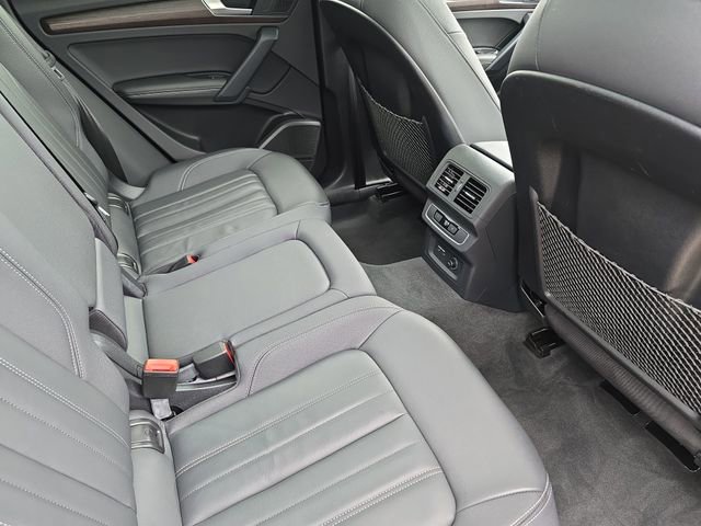 Used 2023 Audi Q5 2.0T Premium Plus AWD/4WD image 13