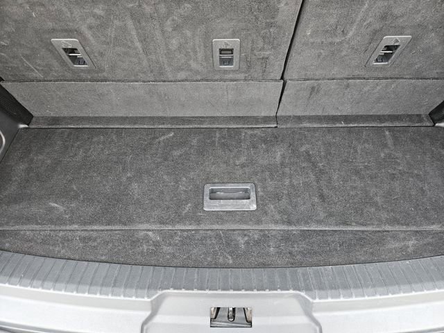 Used 2024 Ford Expedition XLT image 32