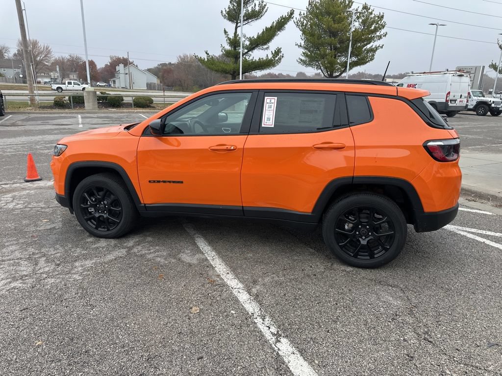 New 2026 Jeep Compass Latitude AWD/4WD image 18