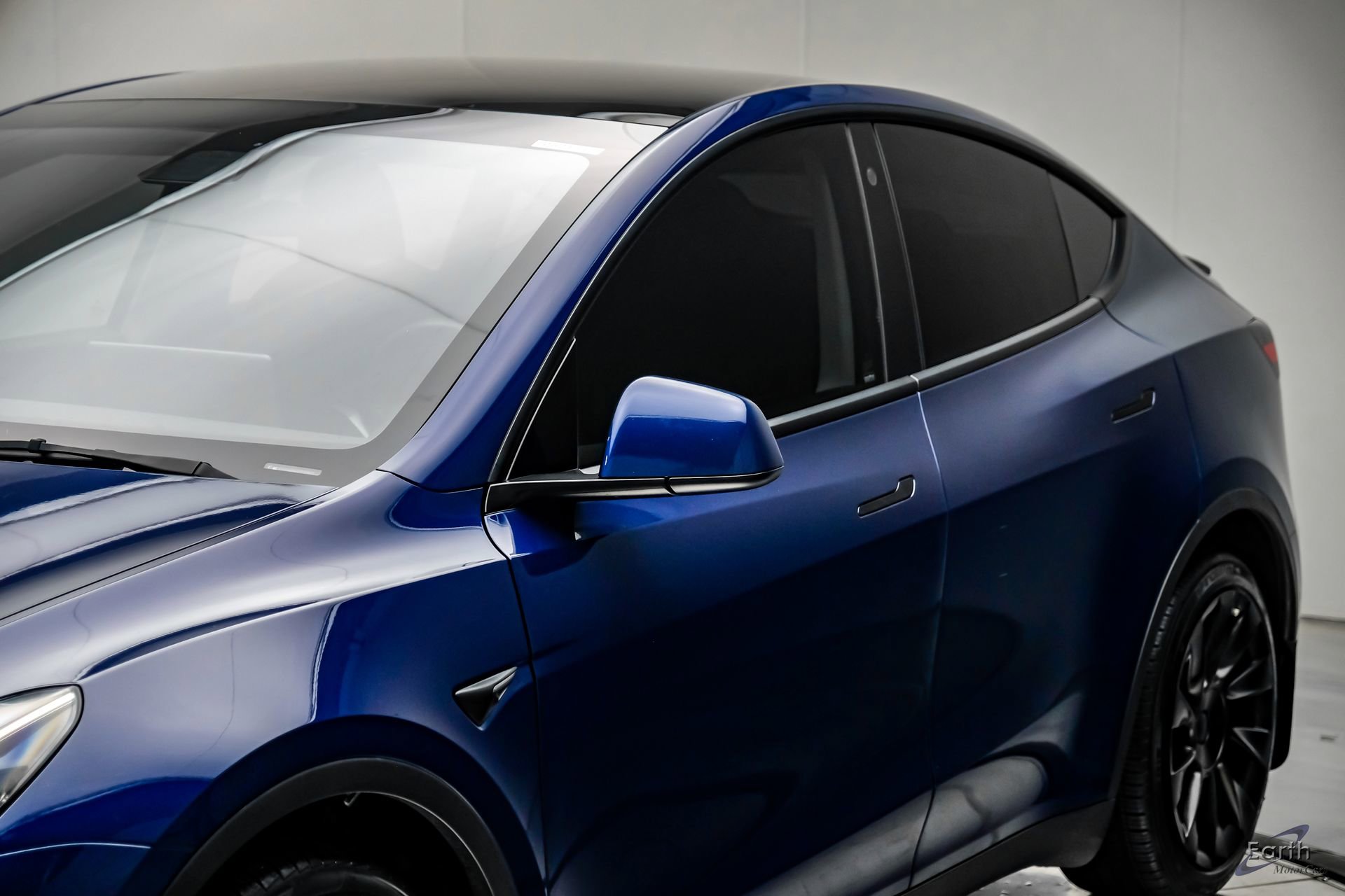 Used 2021 Tesla Model Y Long Range AWD/4WD image 27