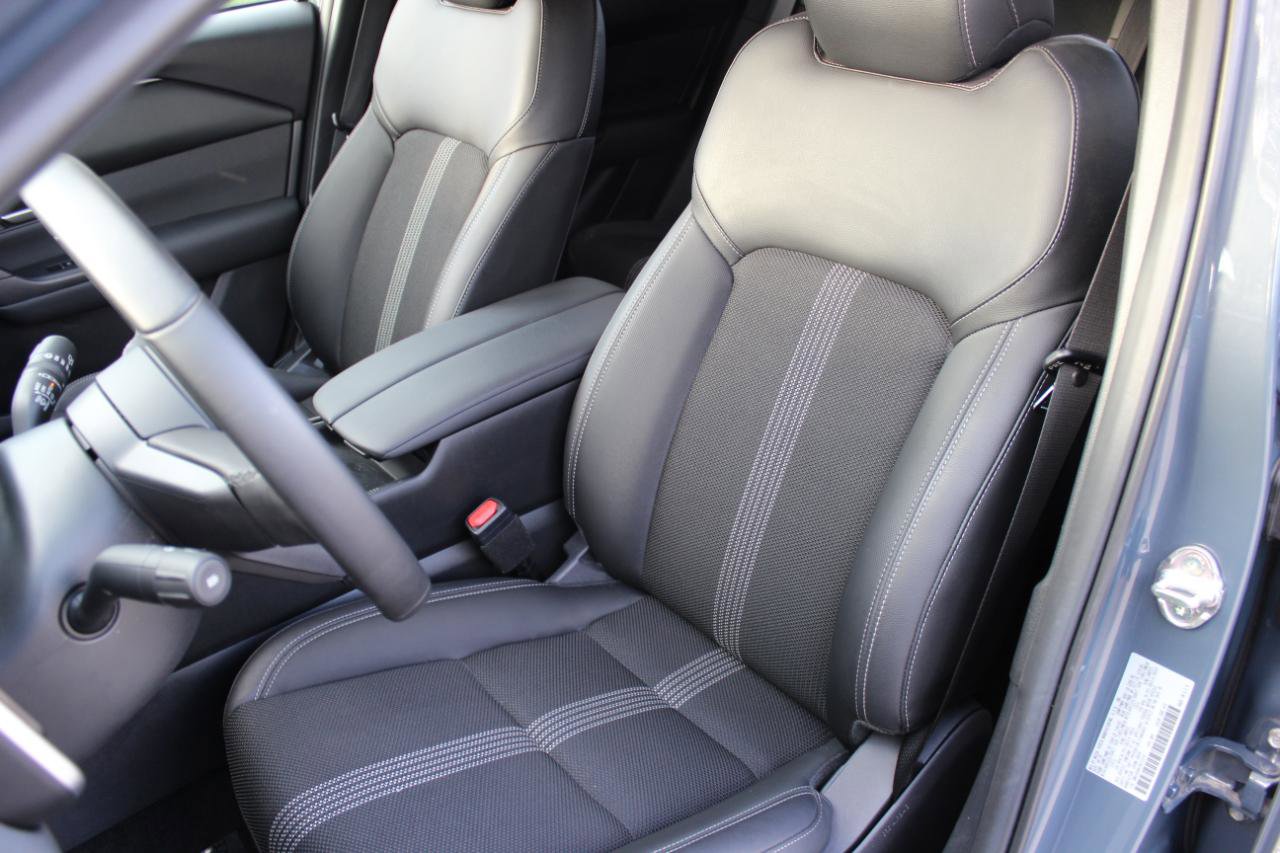 Used 2025 MAZDA CX-50 AWD 2.5 S w/ Preferred Package image 14