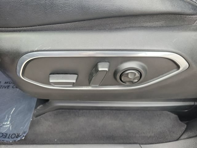 Used 2024 Jeep Wagoneer Series II w/ Flexible Seating Group RWD image 20