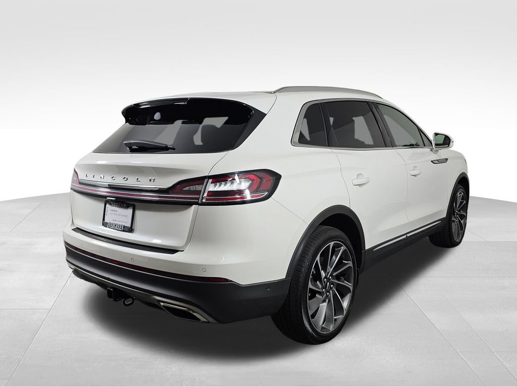 Certified 2022 Lincoln Nautilus Reserve w/ Equipment Group 202A AWD/4WD image 7